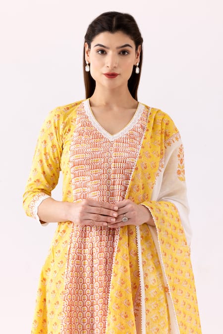 Abbaran_Yellow Cotton, Muslin Embroidery, Lace V-neck Floral Print Panelled Anarkali Set_at_Aza_Fashions