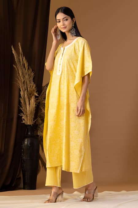 Abbaran Yellow Cotton Lace Round Neck Flora Print Kaftan And Palazzo Set Online at Aza Fashions Abbaran_Yellow Cotton Lace Round Neck Flora Print Kaftan And Palazzo Set _Online_at_Aza_Fashions