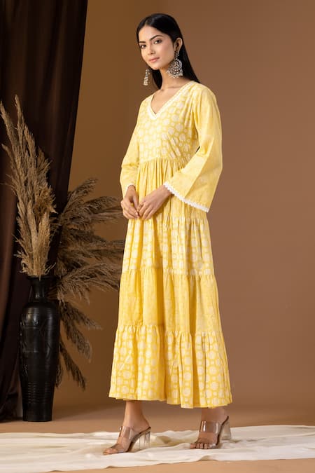 Buy Abbaran Yellow Cotton Lace V-neck Flora Pattern Tiered V Dress Online at Aza Fashions Buy_Abbaran_Yellow Cotton Lace V-neck Flora Pattern Tiered V Dress _Online_at_Aza_Fashions