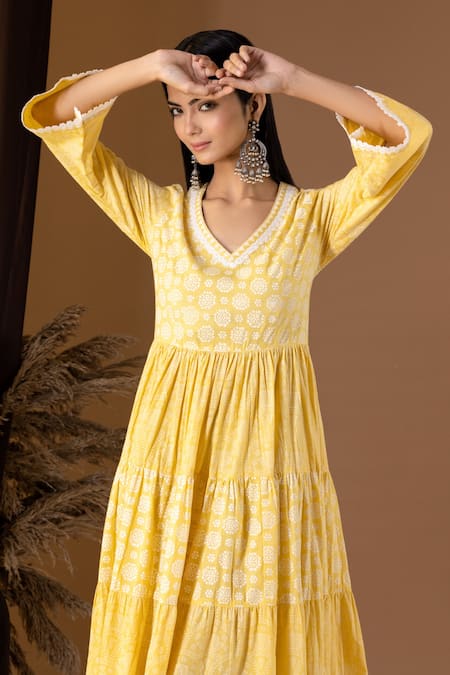 Abbaran Yellow Cotton Lace V-neck Flora Pattern Tiered V Dress at Aza Fashions Abbaran_Yellow Cotton Lace V-neck Flora Pattern Tiered V Dress _at_Aza_Fashions
