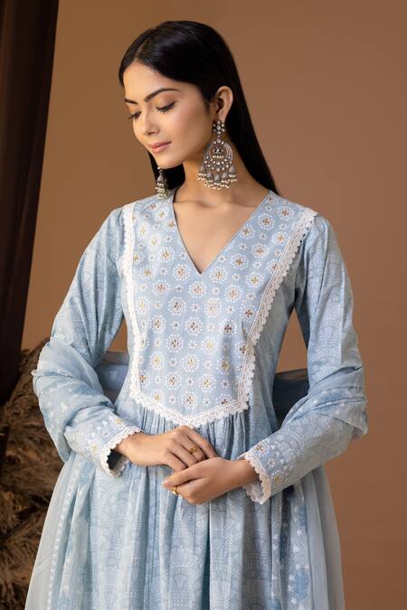 Shop Abbaran Blue Cotton Embroidery, Lace V-neck Flora Pattern Kurta Palazzo Set Online at Aza Fashions Shop_Abbaran_Blue Cotton Embroidery, Lace V-neck Flora Pattern Kurta Palazzo Set _Online_at_Aza_Fashions