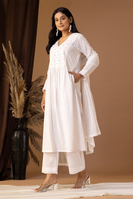 Shop_Abbaran_White Cotton Sequins, Lace V-neck Bloom Pattern Kurta Palazzo Set _Online_at_Aza_Fashions