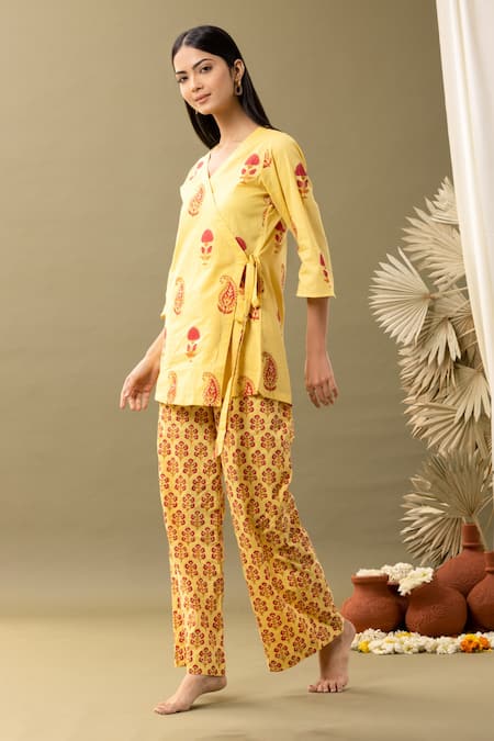 Buy_Abbaran_Yellow Cotton Embroidery V-neck Bloom Print Angrakha And Pant Set _Online_at_Aza_Fashions
