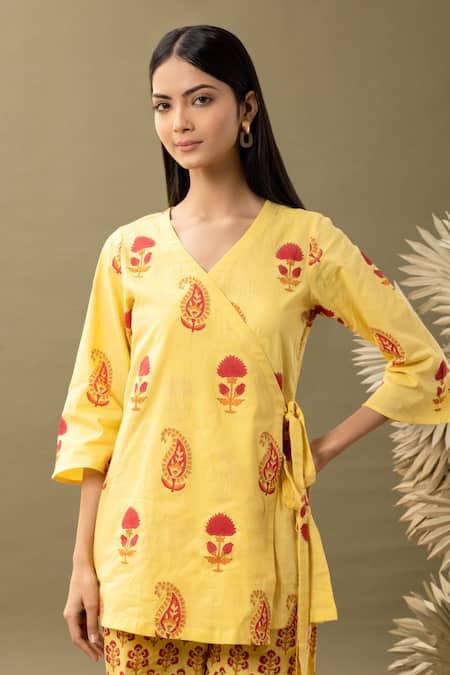 Abbaran_Yellow Cotton Embroidery V-neck Bloom Print Angrakha And Pant Set _at_Aza_Fashions