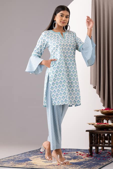 Buy_Abbaran_Blue Cotton Lace Split V-neck Floral Print Kurta And Palazzo Set_Online_at_Aza_Fashions