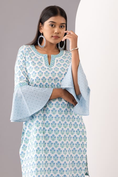 Abbaran_Blue Cotton Lace Split V-neck Floral Print Kurta And Palazzo Set_at_Aza_Fashions
