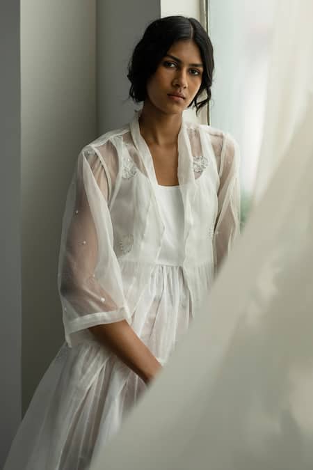 Zoon_Off White Chanderi, Silk Organza Embroidery Round Placement Jacket With Dress _at_Aza_Fashions