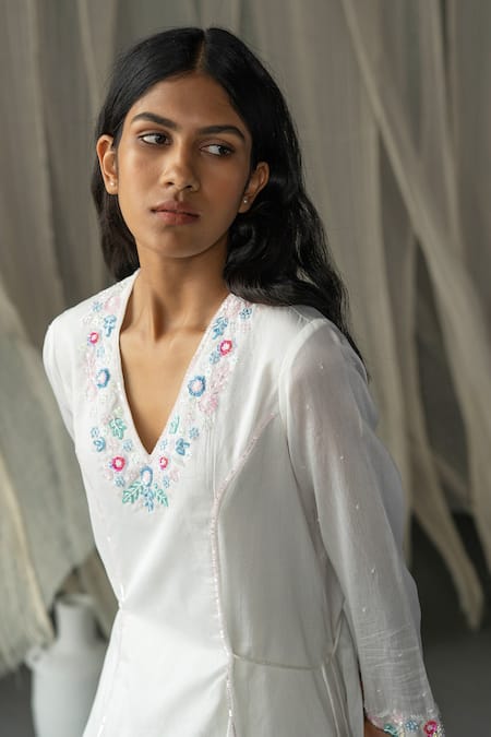 Shop_Zoon_Off White , Cotton, Organza Placed Aari Embellished Anarkali Pant Set _Online_at_Aza_Fashions