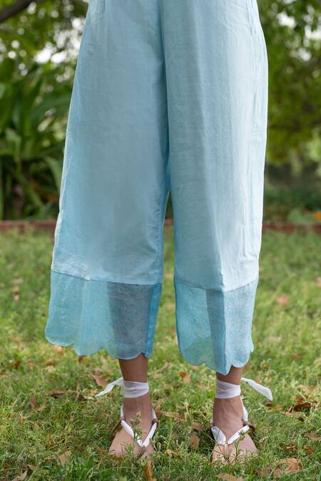 Shop Zoon Sky Blue Cotton, Kota Doria Embroidery V-neck Handblock Floral Kurta Set Online at Aza Fashions Shop_Zoon_Sky Blue Cotton, Kota Doria Embroidery V-neck Handblock Floral Kurta Set_Online_at_Aza_Fashions