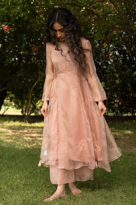 Zoon_Pink Silk Organza, Cotton Sequins, Applique, Aari Dandelion Kurta With Pant _Online_at_Aza_Fashions