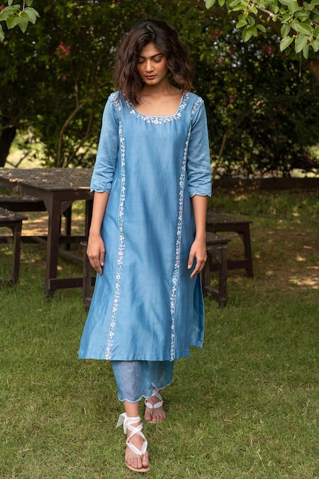 Zoon Blue , Chanderi, Cotton, Organza Embroidery, Beads Panelled Kurta Set Online at Aza Fashions Zoon_Blue , Chanderi, Cotton, Organza Embroidery, Beads Panelled Kurta Set _Online_at_Aza_Fashions
