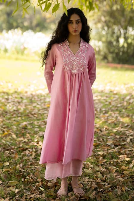 Zoon Pink , Cotton, Organza Embroidery, Sequins, Chanderi Yoke Kurta Set Online at Aza Fashions Zoon_Pink , Cotton, Organza Embroidery, Sequins, Chanderi Yoke Kurta Set _Online_at_Aza_Fashions