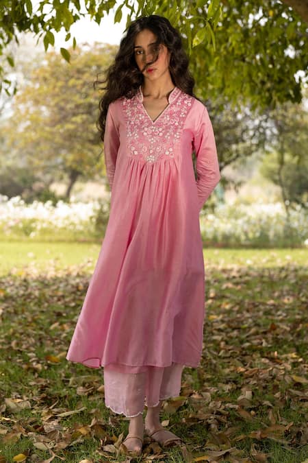 Buy Zoon Pink , Cotton, Organza Embroidery, Sequins, Chanderi Yoke Kurta Set Online at Aza Fashions Buy_Zoon_Pink , Cotton, Organza Embroidery, Sequins, Chanderi Yoke Kurta Set _Online_at_Aza_Fashions
