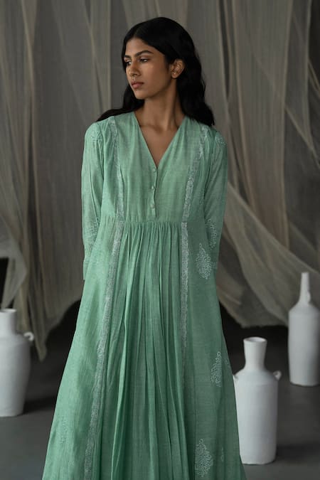 Zoon_Green Cotton Embroidery V-neck Flower Handblock Print Anarkali With Pant _Online_at_Aza_Fashions