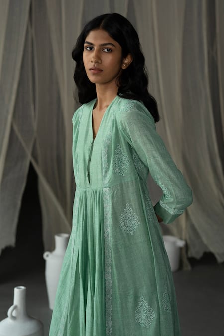 Shop_Zoon_Green Cotton Embroidery V-neck Flower Handblock Print Anarkali With Pant _Online_at_Aza_Fashions