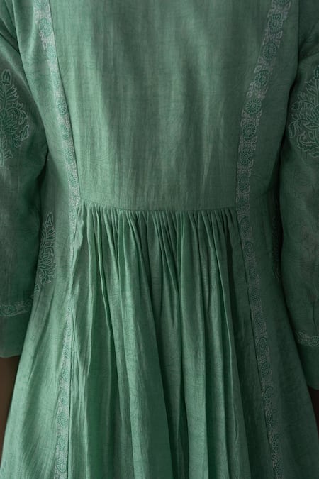 Zoon_Green Cotton Embroidery V-neck Flower Handblock Print Anarkali With Pant _at_Aza_Fashions