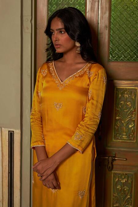 Buy Zoon Yellow Satin, Silk Organza, Cotton Embroidery, Bright Crystal Kurta Pant Set Online at Aza Fashions Buy_Zoon_Yellow Satin, Silk Organza, Cotton Embroidery, Bright Crystal Kurta Pant Set _Online_at_Aza_Fashions