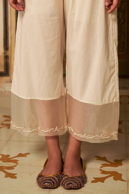 Shop Zoon Off White Satin, Silk Organza, Cotton Embellished Anarkali Set With Dupatta Online at Aza Fashions Shop_Zoon_Off White Satin, Silk Organza, Cotton Embellished Anarkali Set With Dupatta _Online_at_Aza_Fashions