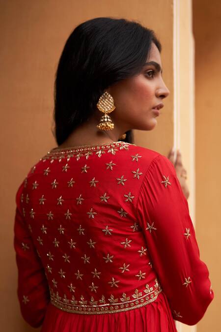 Buy Zoon Red , Organza, Cotton Embroidery V-neck Aari Hand Anarkali Set Online at Aza Fashions Buy_Zoon_Red , Organza, Cotton Embroidery V-neck Aari Hand Anarkali Set _Online_at_Aza_Fashions