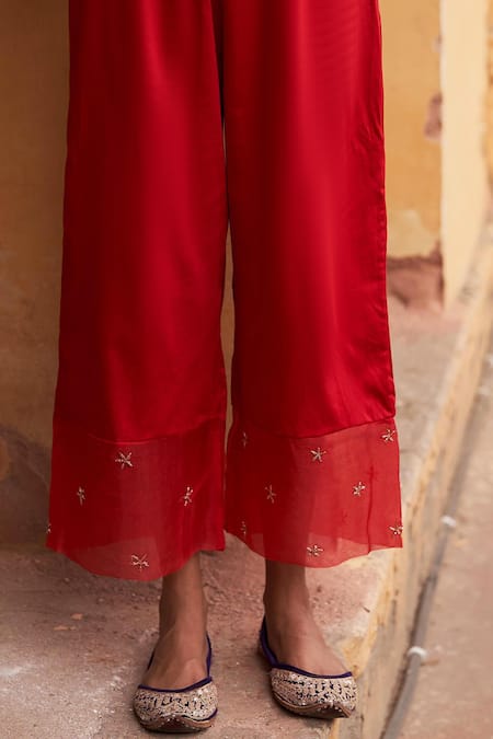 Shop Zoon Red , Organza, Cotton Embroidery V-neck Aari Hand Anarkali Set Online at Aza Fashions Shop_Zoon_Red , Organza, Cotton Embroidery V-neck Aari Hand Anarkali Set _Online_at_Aza_Fashions