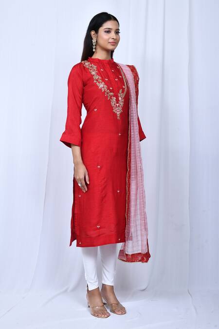 Adara Khan_Red Floral Embroidered Kurta Set_Online_at_Aza_Fashions
