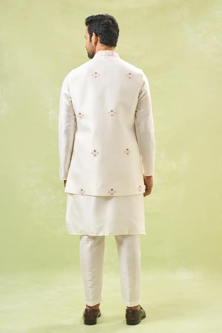 Rng Safawala Embroidered Off White Bundi Kurta Set 