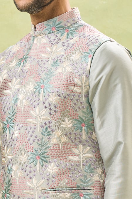 Shop Rng Safawala Green Silk Sequins, Embroidery Tropical Bundi And Kurta Set Online at Aza Fashions Shop_Rng Safawala_Green Silk Sequins, Embroidery Tropical Bundi And Kurta Set _Online_at_Aza_Fashions