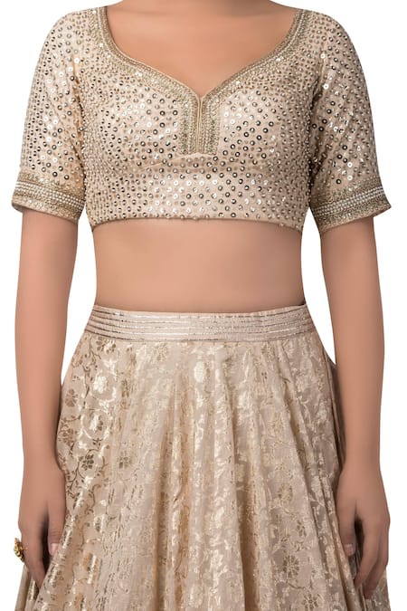 Buy_Priyanka Jain_Gold Sweetheart Neck Embroidered Bridal Lehenga Set _Online_at_Aza_Fashions