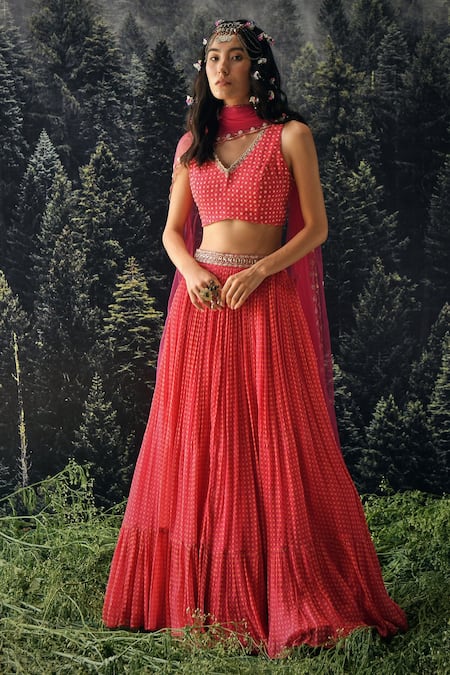 Shop_Paulmi And Harsh_Pink Cutdana And Thread, Sequin, Butti , Star V Neck Lehenga Set _at_Aza_Fashions
