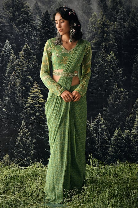 Buy Kimisha Women's Silk Embroidered Saree with Contrast Blouse  (KGFDGMOR01, Parrot Green) at Amazon.in