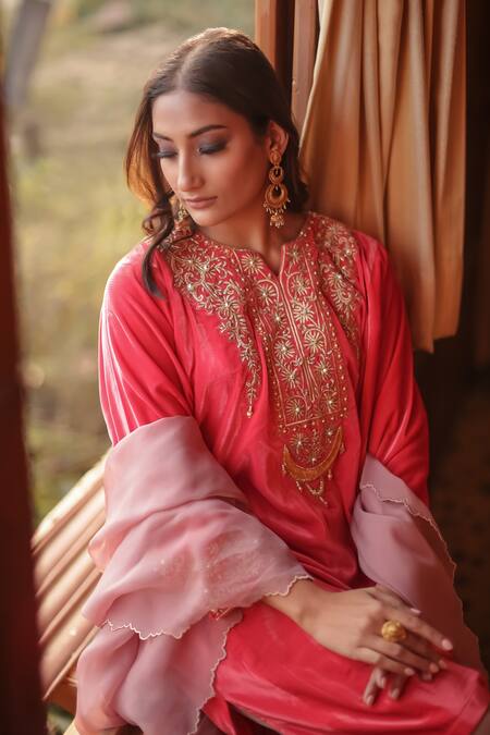Negra Elegante_Red Velvet Pearl, Sequin And Zari Work Notched Round Neck Phiran & Salwar Set_Online_at_Aza_Fashions