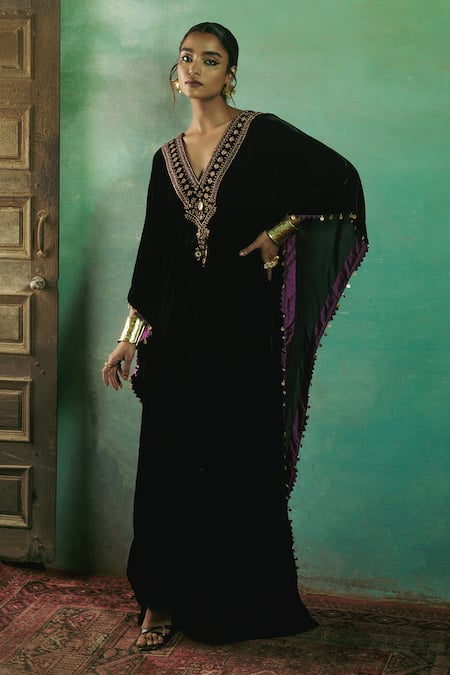 Sureena Chowdhri_Black Silk Velvet Embroidery Thread V Neck Saya Kaftan_Online_at_Aza_Fashions