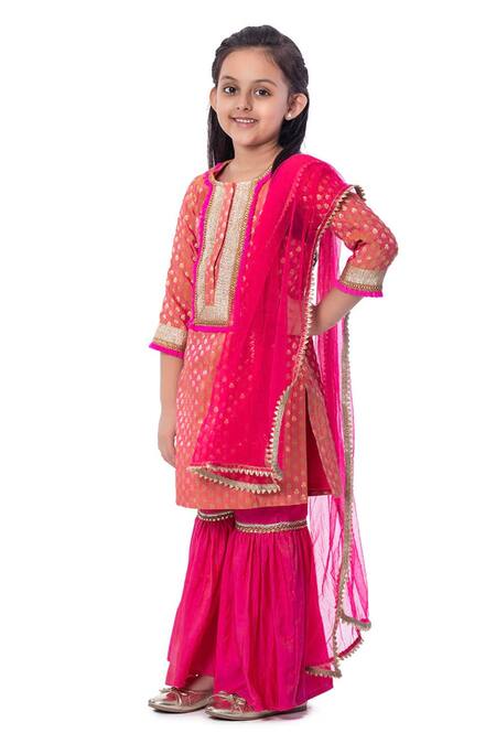 Bloomers By Amrita M_Pink Silk, Net Lace, Embroidery Kurta Set _Online_at_Aza_Fashions