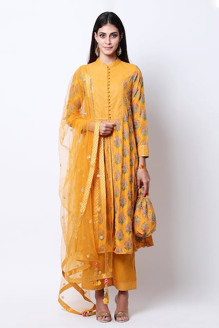 Nikasha Yellow Band Collar Printed Kurta Set