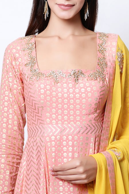 Nikasha_Yellow Square Neck Printed Anarkali Set _Online_at_Aza_Fashions