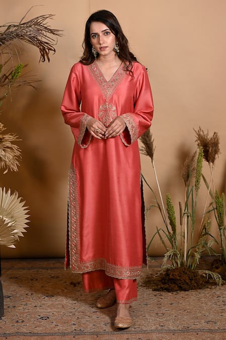 Maliha by Anar and Anoli Pink Silk Kurta And Pant Set  