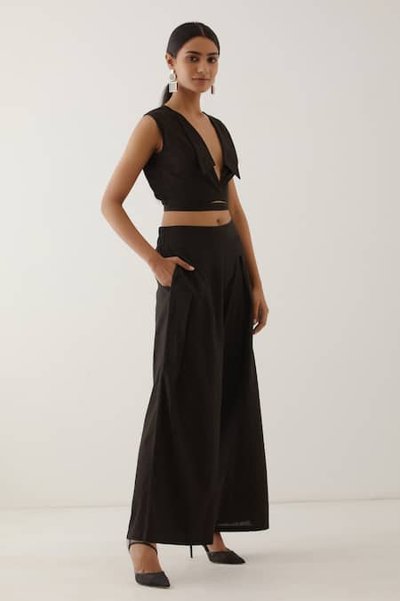 The Indian Cause_Black Cotton Solid Plunge Neck Collared Crop Top And Pant Set_Online_at_Aza_Fashions