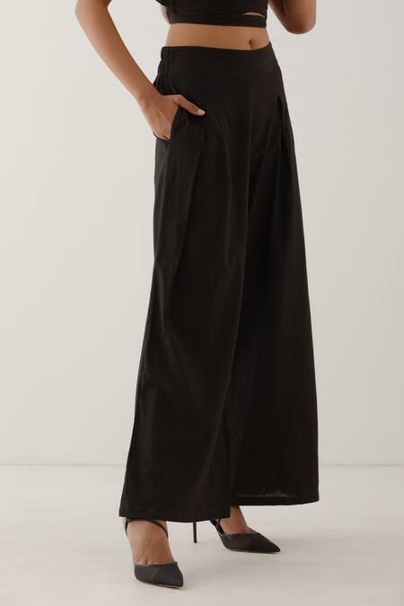 Buy_The Indian Cause_Black Cotton Solid Plunge Neck Collared Crop Top And Pant Set_Online_at_Aza_Fashions