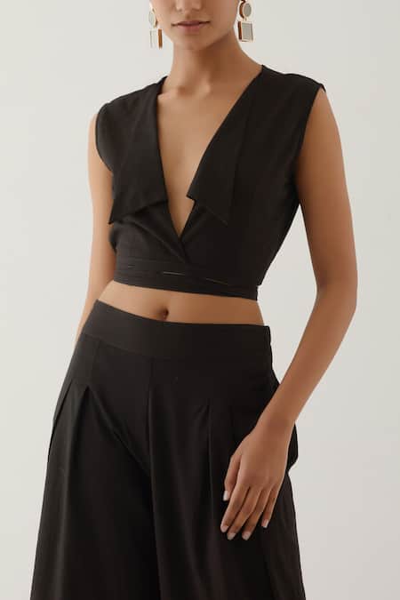 The Indian Cause_Black Cotton Solid Plunge Neck Collared Crop Top And Pant Set_at_Aza_Fashions