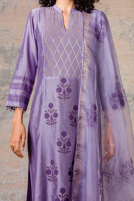 Shop Devnaagri Purple Organza, Shantoon, Cotton Silk Blend Mandarin Collar Printed Kurta Set Online at Aza Fashions Shop_Devnaagri_Purple Organza, Shantoon, Cotton Silk Blend Mandarin Collar Printed Kurta Set_Online_at_Aza_Fashions