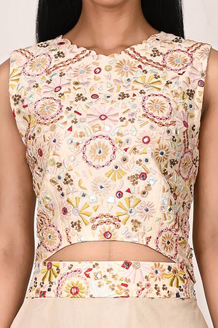 Samyukta Singhania_White Organza, Dola Silk Abla , Thread Embroidered Choli And Lehenga Set_at_Aza_Fashions