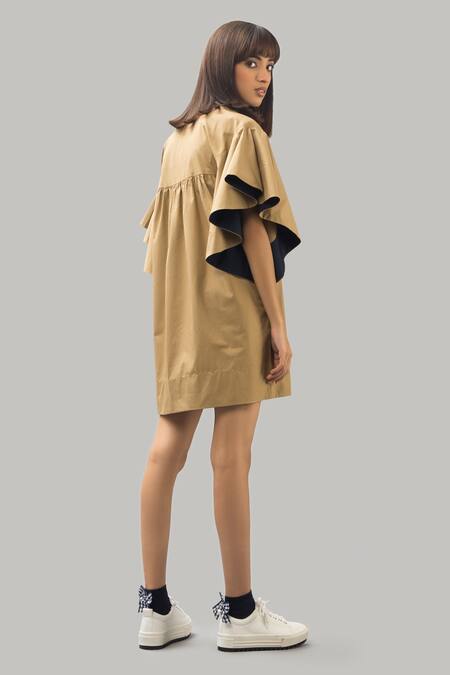 Shop Chillosophy Brown Poplin Round Short Anti-fit Dress at Aza Fashions Shop_Chillosophy_Brown Poplin Round Short Anti-fit Dress _at_Aza_Fashions