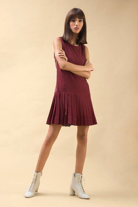 Shop Chillosophy Maroon European Crepe Round Short Dress With Pleats Online at Aza Fashions Shop_Chillosophy_Maroon European Crepe Round Short Dress With Pleats _Online_at_Aza_Fashions