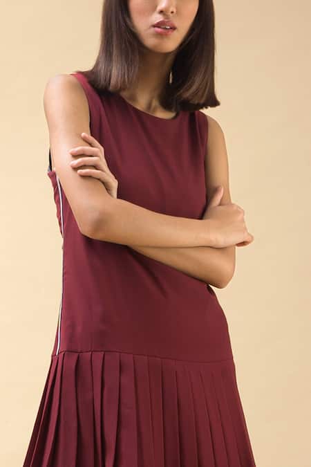 Chillosophy Maroon European Crepe Round Short Dress With Pleats at Aza Fashions Chillosophy_Maroon European Crepe Round Short Dress With Pleats _at_Aza_Fashions