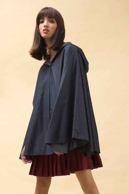 Shop Chillosophy Grey Cotton Hooded Cape Online at Aza Fashions Shop_Chillosophy_Grey Cotton Hooded Cape _Online_at_Aza_Fashions