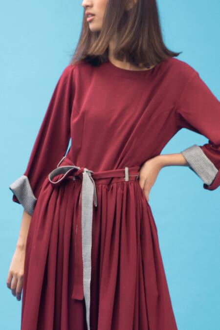 Chillosophy Maroon Cotton Round Midi Dress With Belt at Aza Fashions Chillosophy_Maroon Cotton Round Midi Dress With Belt _at_Aza_Fashions
