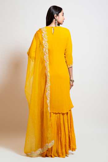Smriti By Anju Agarwal Tiered Kurta With Embroidered Dupatta 