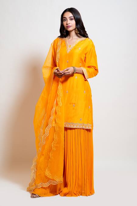 Smriti By Anju Agarwal Orange Dupatta Organza, Kurta Silk, Lining Taffeta, Sharara Georgette Set Online at Aza Fashions Smriti By Anju Agarwal_Orange Dupatta Organza, Kurta Silk, Lining Taffeta, Sharara Georgette Set _Online_at_Aza_Fashions