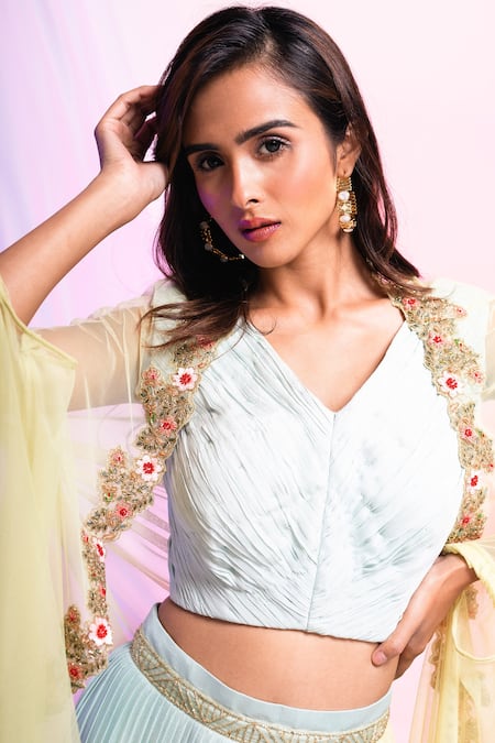 Buy_Smriti By Anju Agarwal_Green Blouse And Skirt- Chinon, Cape- Net Floral Cape Embroidered Lehenga Set _Online_at_Aza_Fashions