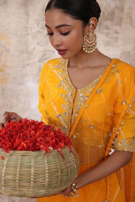 Buy_Smriti By Anju Agarwal_Yellow Blouse And Lehenga- Silk, Dupatta- Organza Aadrika Leheriya Pattern Set _Online_at_Aza_Fashions